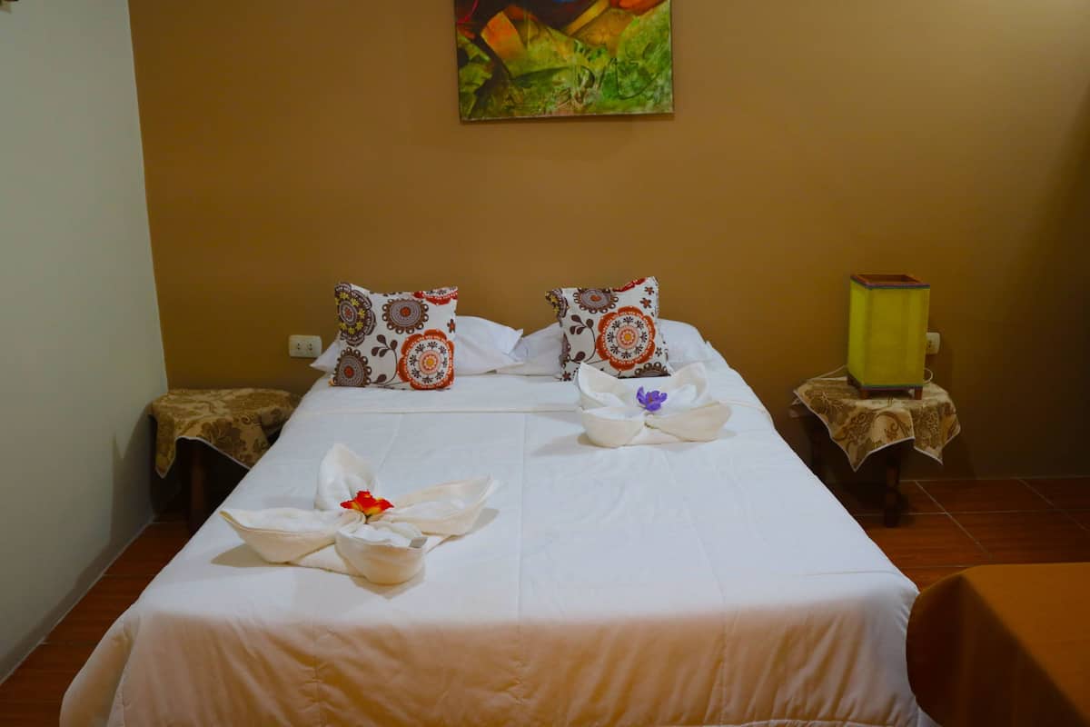 Desk, free WiFi, bed sheets