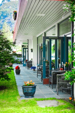 Apartment 1, Double Bed, Non Smoking | Individually decorated, individually furnished, blackout drapes - Ingrids Appartement (Eidfjord)