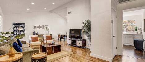 Smart-TV, Hulu og strømmetjenester