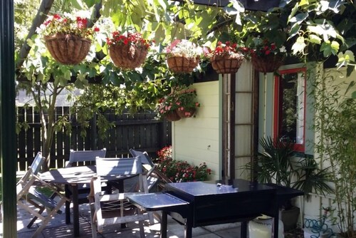 Rural Retreat at the Berry Farm  Close To Hastings