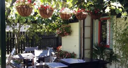 Rural Retreat at the Berry Farm Close To Hastings