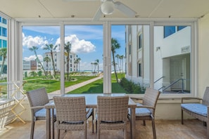 Interior - Island House Beach Resort 10N (Siesta key)