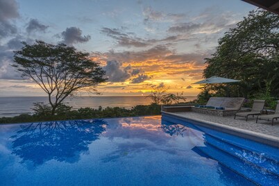 Multi-Level 6BR Villa with Outstanding Sunset and Ocean Views! 