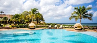 Casa Alegre, gorgeous villa in Rancho Santana!