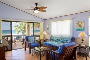 Interior - Villas Iguana A-8: Beachfront condo (Hacienda Iguana)
