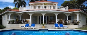 10 outdoor pools, free pool cabanas, pool umbrellas - Crown Villas, All-Inclusive (Puerto Plata)
