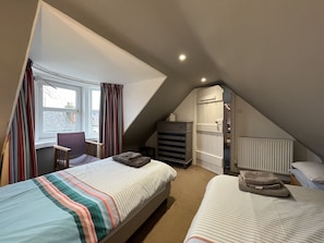 2 camere, ferro/asse da stiro, Wi-Fi gratuito, lenzuola