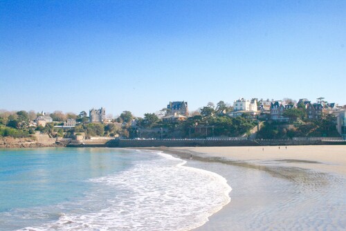 Spacious luxury Watermill |14-20 pers | Mont St Michel | forest | child friendly