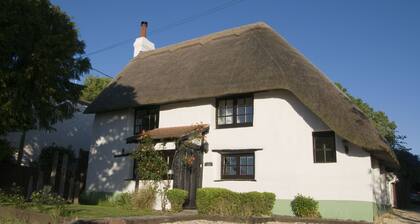 Beau cottage et jardin. 5 min en voiture du parc Paultons, domicile de Peppa Pig