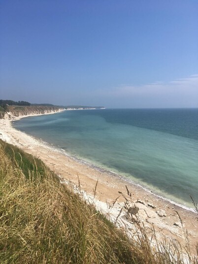 Beautiful Seaside Cottage, sleeps 5 & dog friendly
