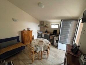 Fernseher, Stereoanlage