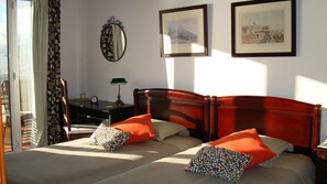 2 bedrooms, iron/ironing board, travel cot, WiFi