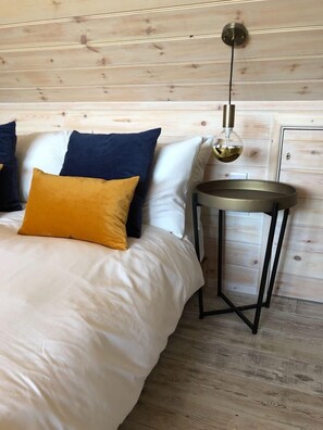 4 chambres, fer et planche à repasser, Wi-Fi gratuit, draps fournis