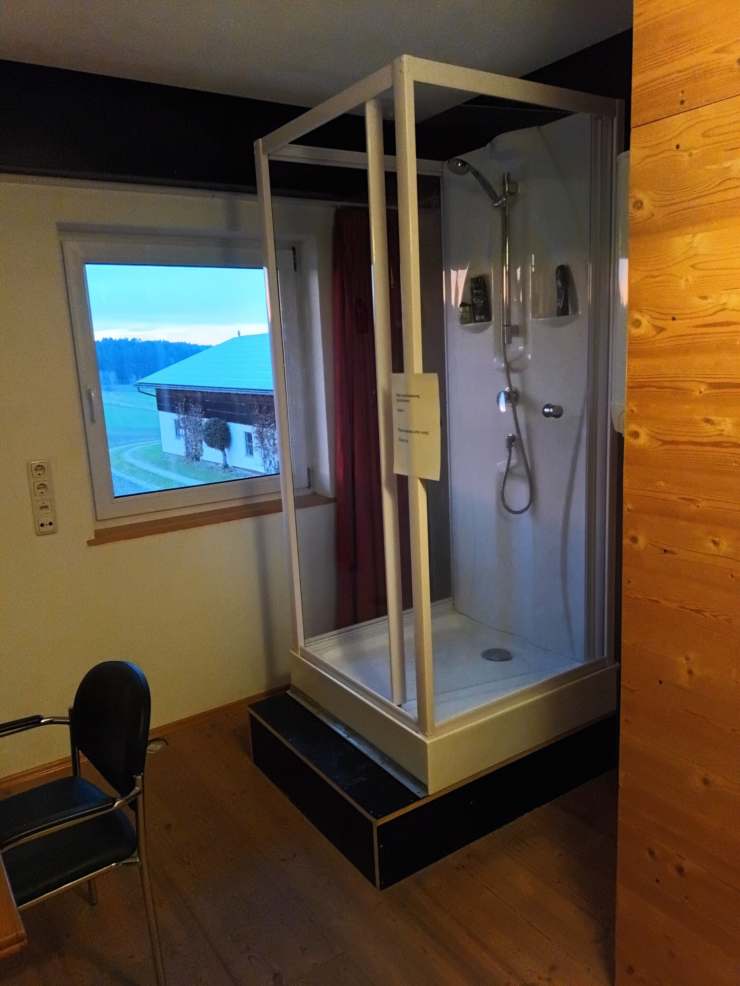 Shower, hair dryer, toilet paper