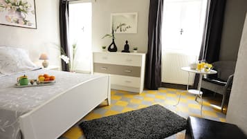 5 dormitorios, caja fuerte, tabla de planchar con plancha