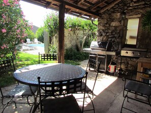 Outdoor dining - Character house for 12 people, PRIVATE POOL (Lussas)