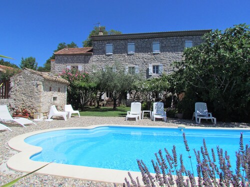 Maison  de Caractère pour 12 personnes, PISCINE PRIVEE
