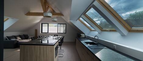Fridge, microwave, oven, stovetop