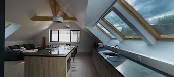 Duplex dans maison 4-6 pers- Vue Lac d'Annecy - Plage Ă 200 mĂštres