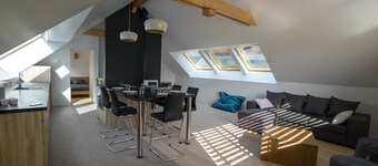 Duplex in house for 4-6 people - View of Lake Annecy - Beach 200 m away