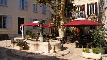 Restauration extérieure