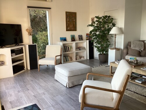 Charmante Villa californienne avec piscine et parking privés et wifi gratuit