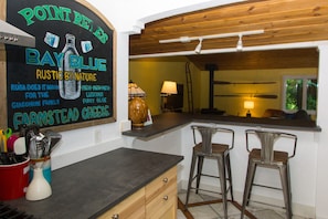 Bar (on property) - Riverfront Cottage in Wine Country - Seasonal River Access - Dogs Stay for Free! (Monte Rio)
