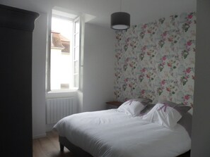 2 chambres, fer et planche à repasser, Wi-Fi gratuit