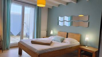 6 slaapkamers, een strijkplank/strijkijzer, gratis wifi