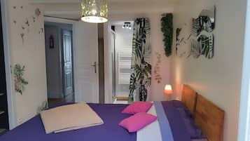 6 chambres, fer et planche à repasser, lit parapluie, Wi-Fi gratuit