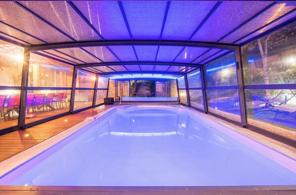 Innenpool, beheizter Pool