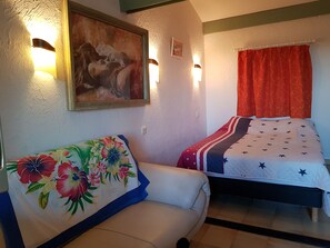 2 chambres, fer et planche à repasser