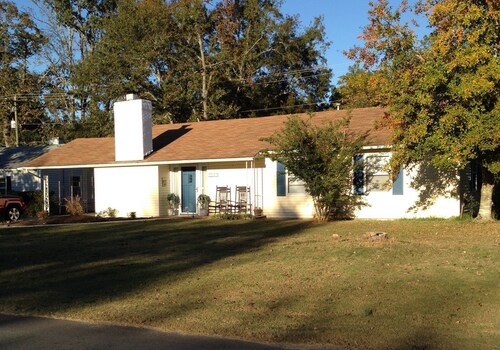 "Carol's" Aiken's Place, Your Private, Comfort Zone. 