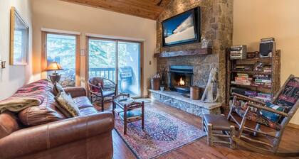 3/2 Ski In/Out BEAVER CREEK, steps to Village, Townsend Place A307