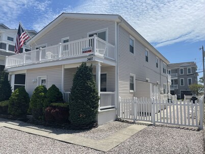 BEACH BLOCK- Ocean City NJ- Beautiful Decor- Beach Views Beach Tags - 4BD, 2BTH