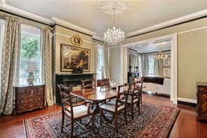Dining - W Jones St. Luxury Parlor- Private Balcony & Off Street Parking Included! (Savannah)