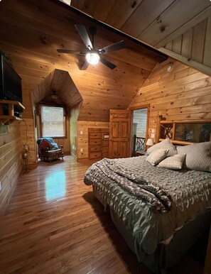 2 sovrum, strykjärn/strykbräda, gratis wi-fi och sängkläder