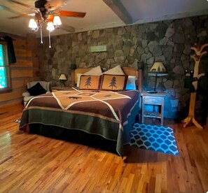 2 slaapkamers, een strijkplank/strijkijzer, gratis wifi, beddengoed