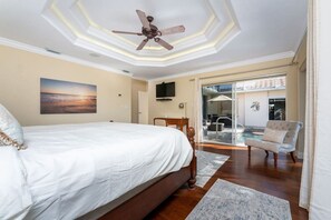 3 bedrooms, desk, iron/ironing board, travel crib