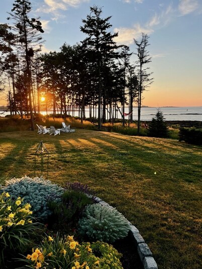  Ocean Point OCEANFRONT with private BEACH air-conditioned