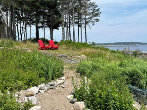 Property grounds -  Ocean Point OCEANFRONT with private BEACH air-conditioned (Boothbay)