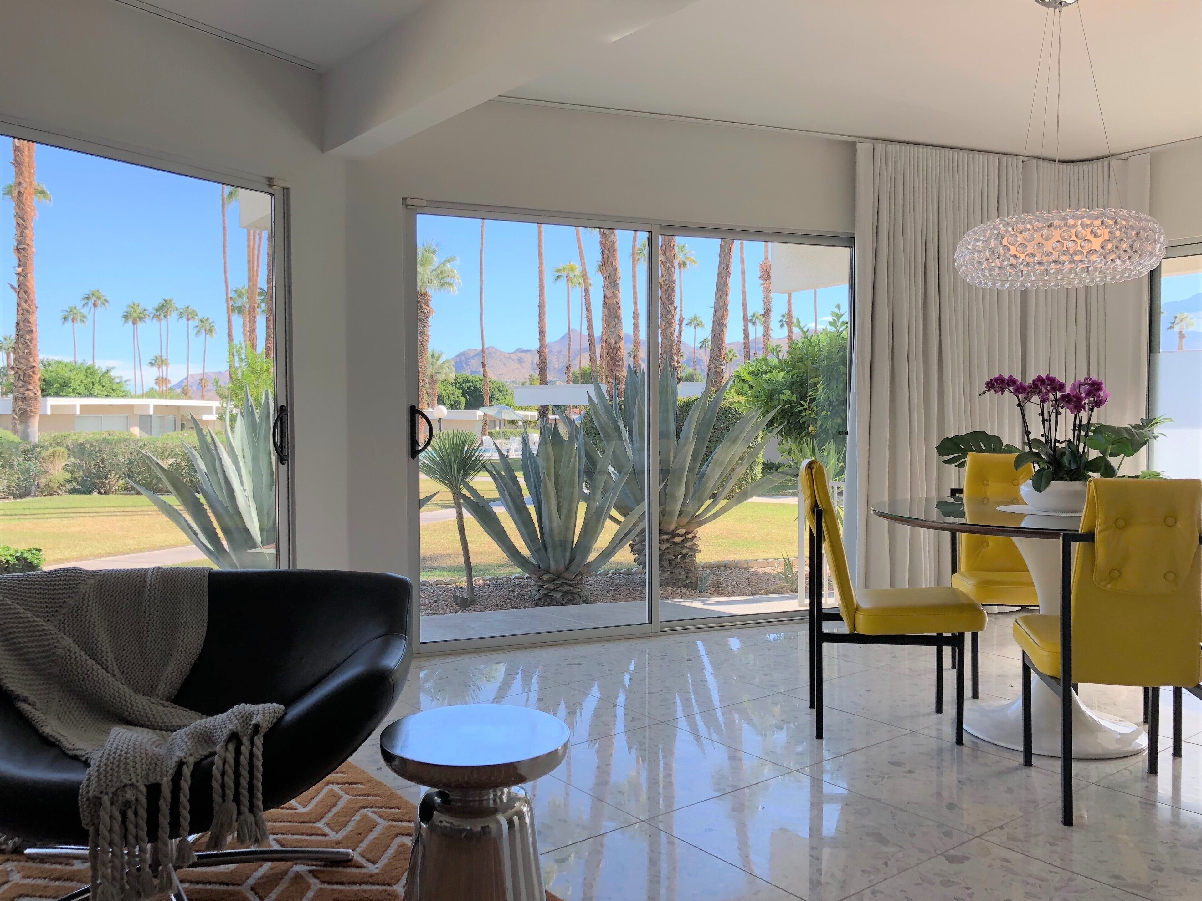 Mid-Century Luxury Condo near Downtown Palm Springs