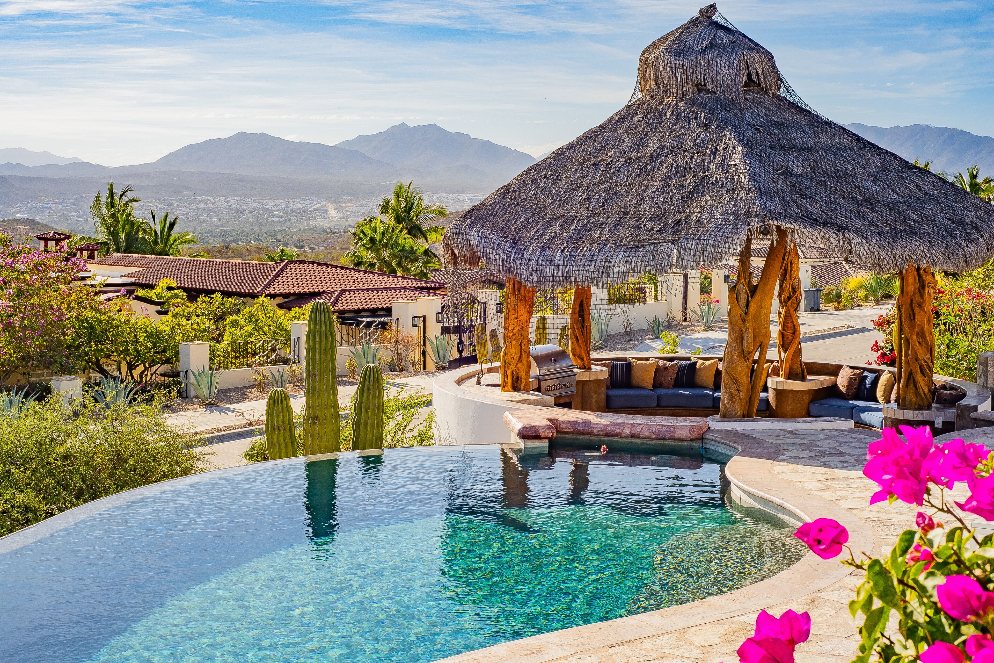 Outdoor pool, an infinity pool