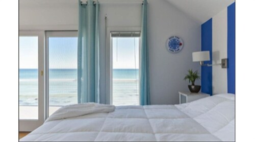 Ocean Dreams, Waves as far as the eyes can see...........