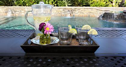 Nostalgic Pool/Jacuzzi Home: GameRm,1.8 Mi 2Disney