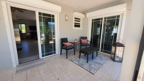 Terrace/patio - Private OASIS • 3BR Villa w/ Private Pool • Quiet Escape • very close to beaches (Noord)