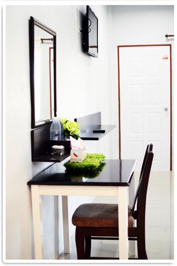 Room amenity - Happy House Resort (Tha Chang)