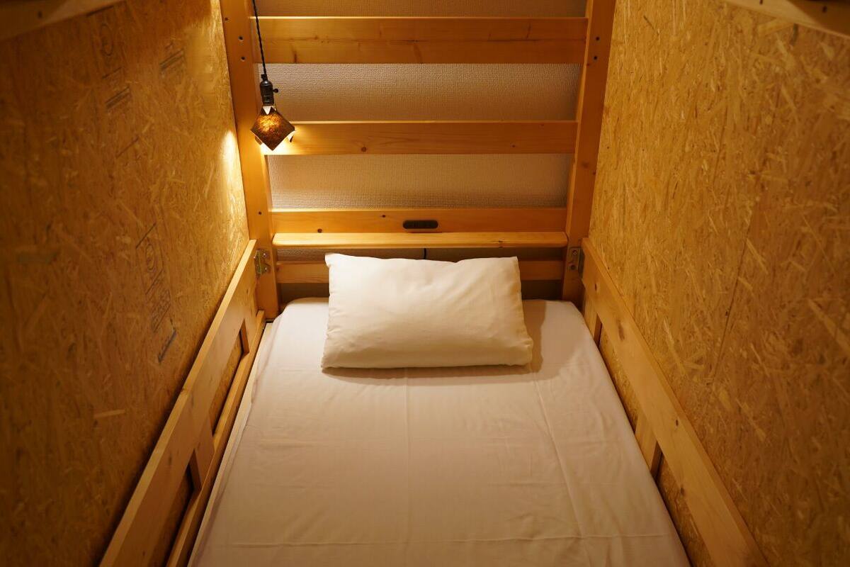 Shared Dormitory | In-room safe, iron/ironing board, free WiFi, bed sheets