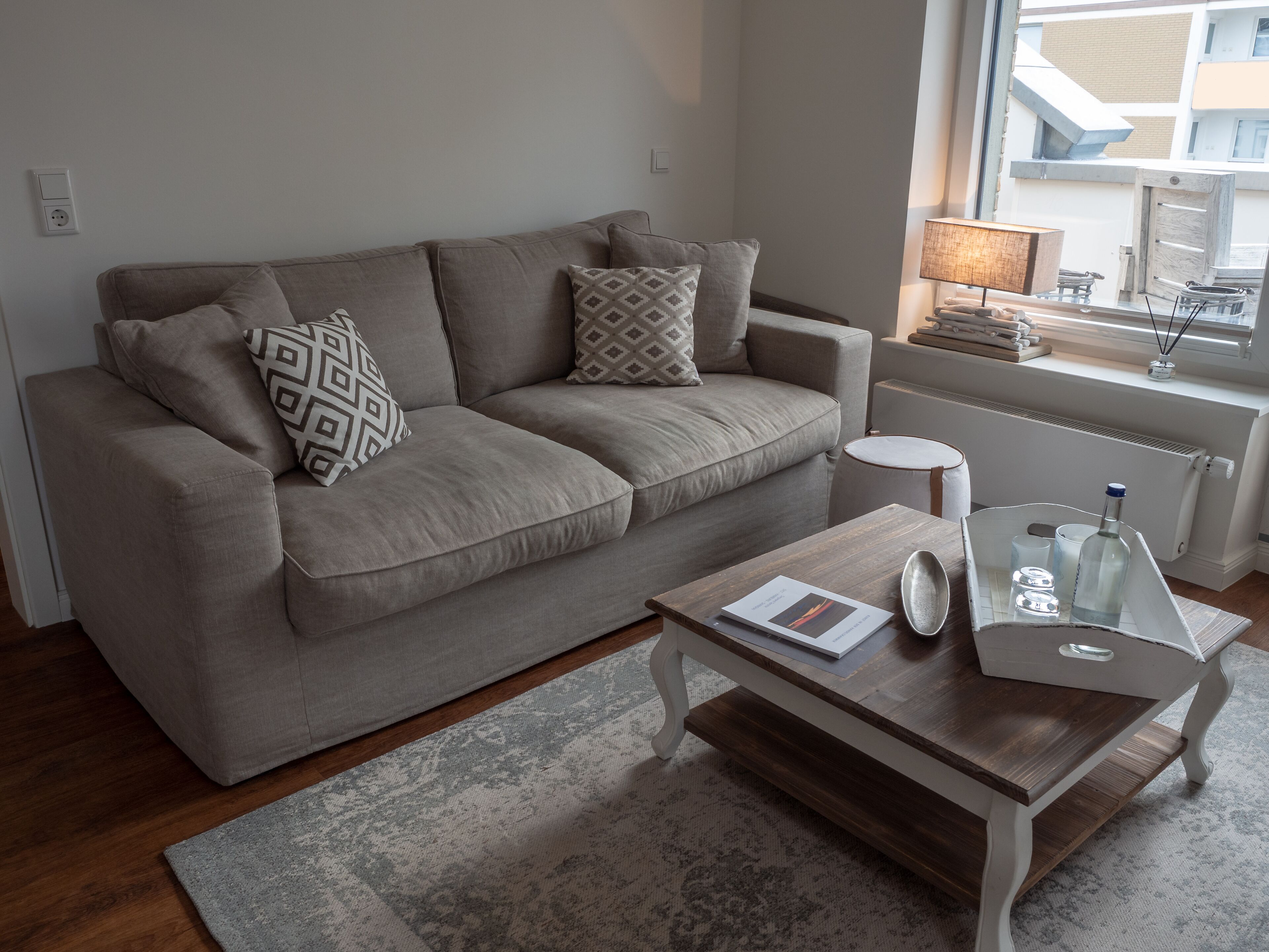 suite, balcony | living room | smart tv