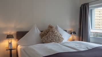 Winterjasmine Suite | Zimmersafe, VerdunkelungsvorhÀnge, schallisolierte Zimmer